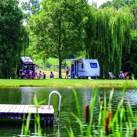 شاليه Mit Eigener Sauna Im Vital Camp *