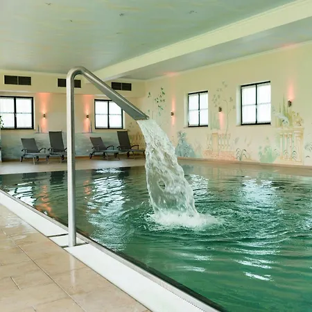 Domek alpejski Mit Eigener Sauna Im Vital Camp *